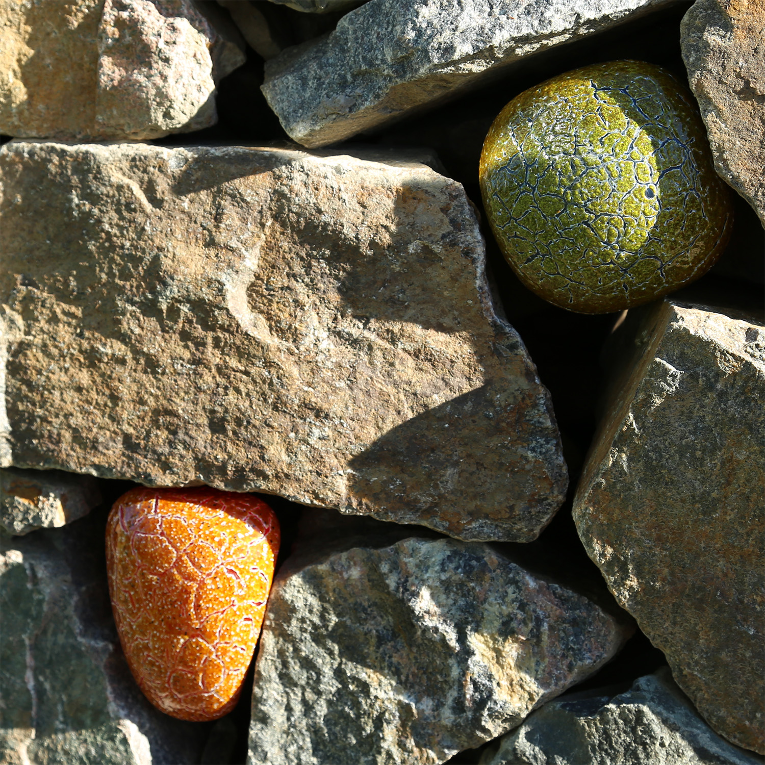 Åbreddens äldreboende, Helsingborg. Glasstenar i mur